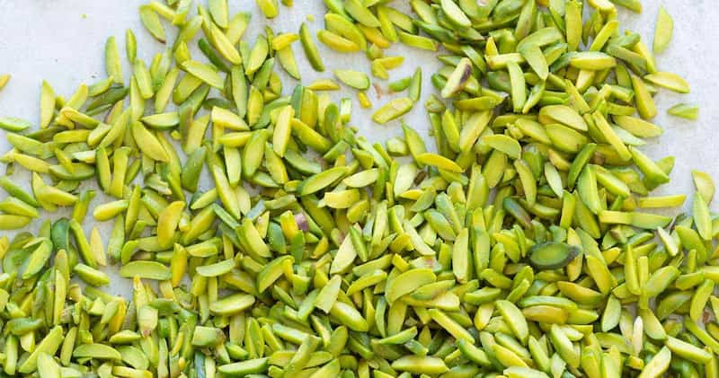 خلال پسته اعلا با رنگ سبز و برش یکدست
